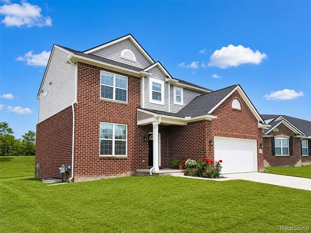 51172 Quaker Lane, Canton, MI 48187