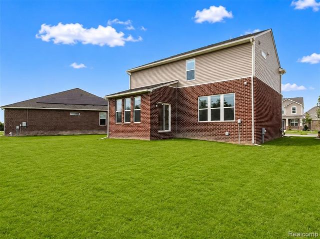51172 Quaker Lane, Canton, MI 48187