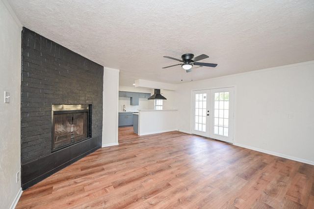 3730 Heatherbrook Drive, Houston, TX 77045