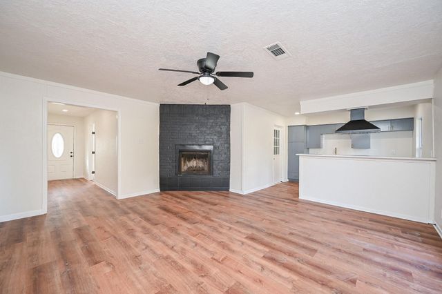 3730 Heatherbrook Drive, Houston, TX 77045