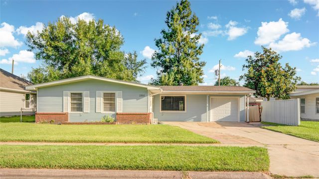 3302 Cedarcrest Drive, Pasadena, TX 77503