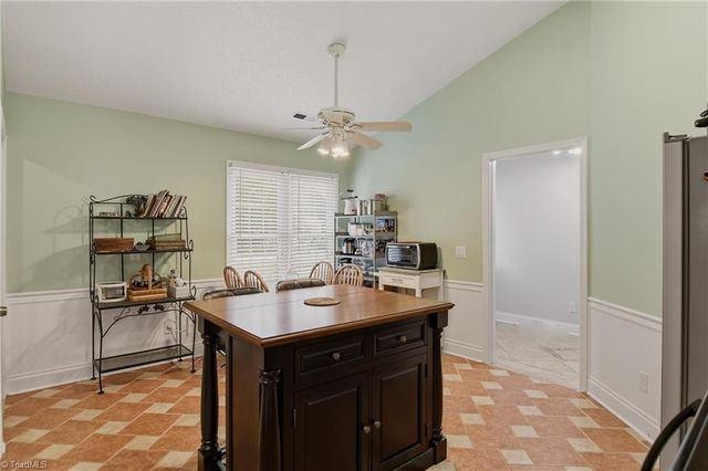 6 Hickory Knoll Court, Greensboro, NC 27407