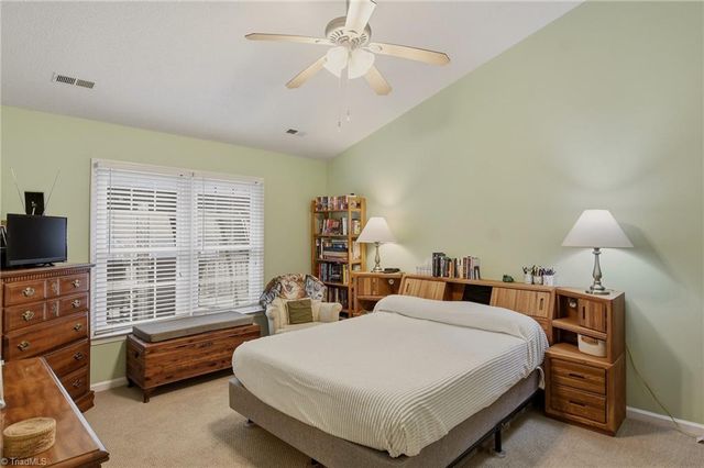 6 Hickory Knoll Court, Greensboro, NC 27407