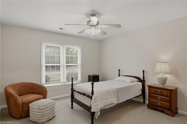 6 Hickory Knoll Court, Greensboro, NC 27407