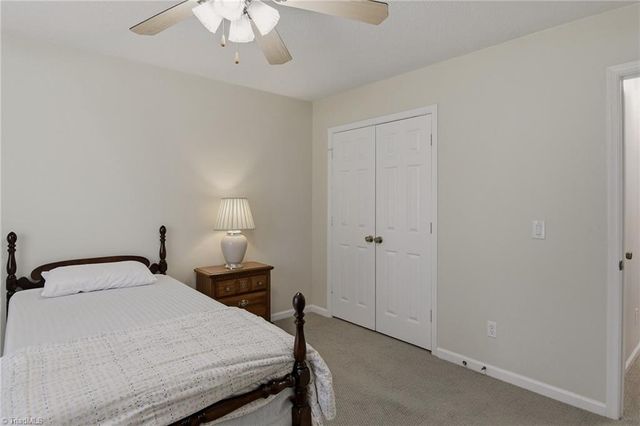 6 Hickory Knoll Court, Greensboro, NC 27407