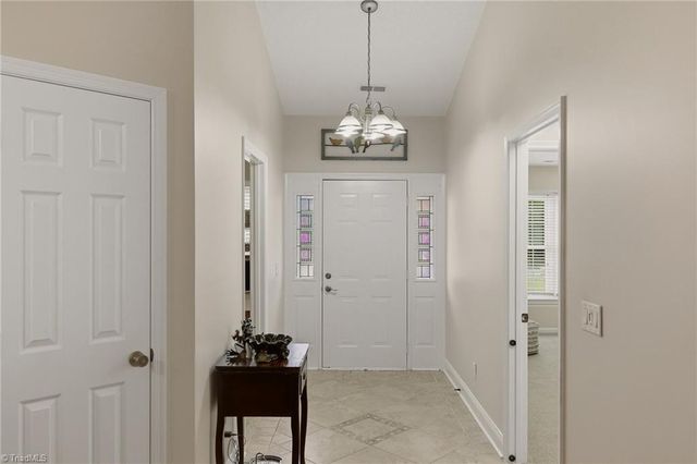 6 Hickory Knoll Court, Greensboro, NC 27407