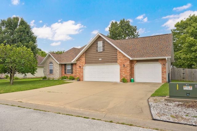 5103 N 10th Avenue, Ozark, MO 65721