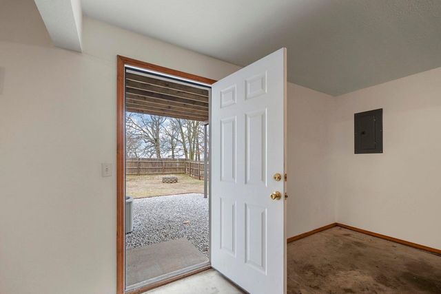 5103 N 10th Avenue, Ozark, MO 65721