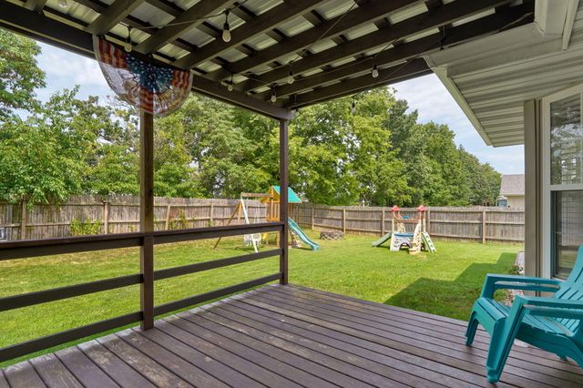 5103 N 10th Avenue, Ozark, MO 65721