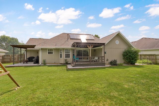5103 N 10th Avenue, Ozark, MO 65721