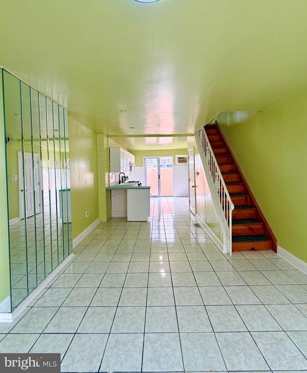 916 SIGEL ST, PHILADELPHIA, PA 19148 — photo 2