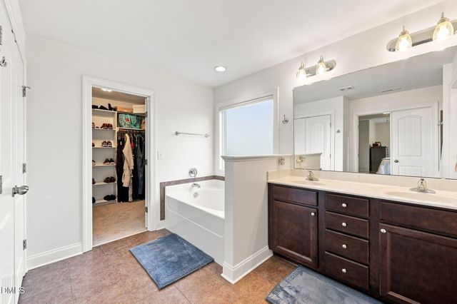 2928 Plantation Glen Drive, Zebulon, NC 27597