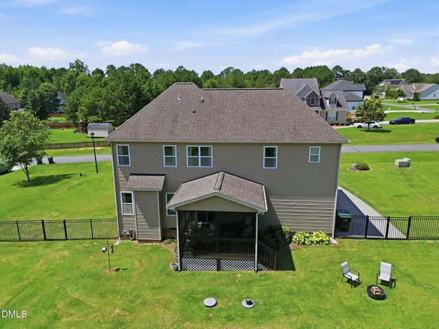 2928 Plantation Glen Drive, Zebulon, NC 27597