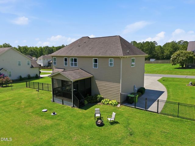 2928 Plantation Glen Drive, Zebulon, NC 27597