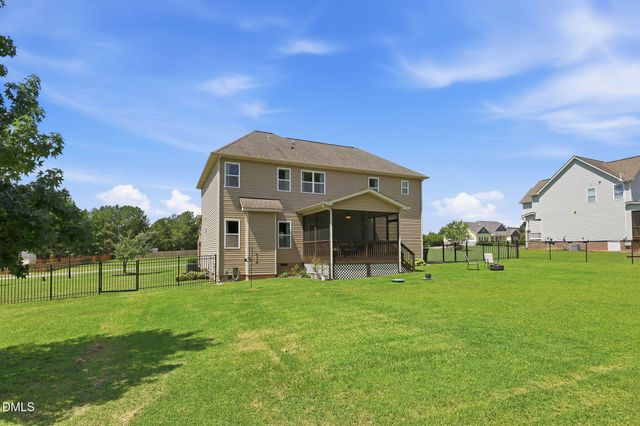 2928 Plantation Glen Drive, Zebulon, NC 27597