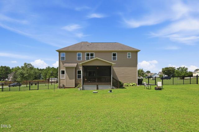 2928 Plantation Glen Drive, Zebulon, NC 27597