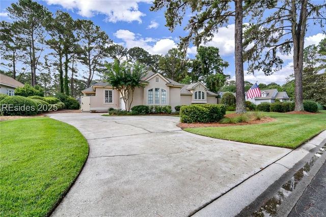 15 Lexington Dr, Bluffton, SC 29910