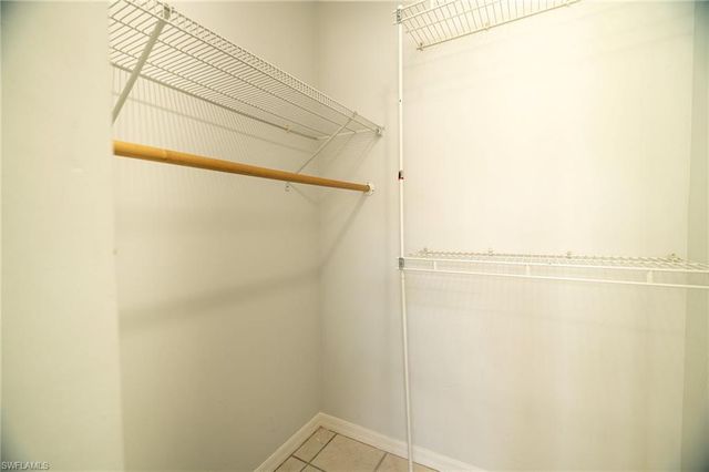 5254 Treetops DR J101, Naples, FL 34113