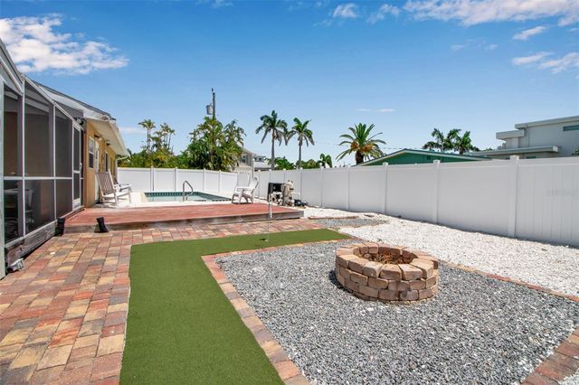 210 84TH STREET, Bradenton Beach, FL 34217