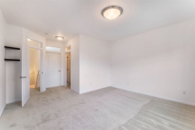2925 N Knightsbridge Circle, Ann Arbor, MI 48105