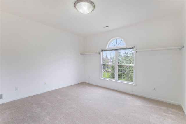 2925 N Knightsbridge Circle, Ann Arbor, MI 48105