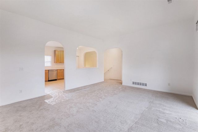 2925 N Knightsbridge Circle, Ann Arbor, MI 48105