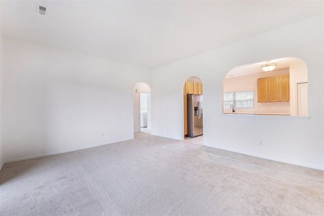 2925 N Knightsbridge Circle, Ann Arbor, MI 48105