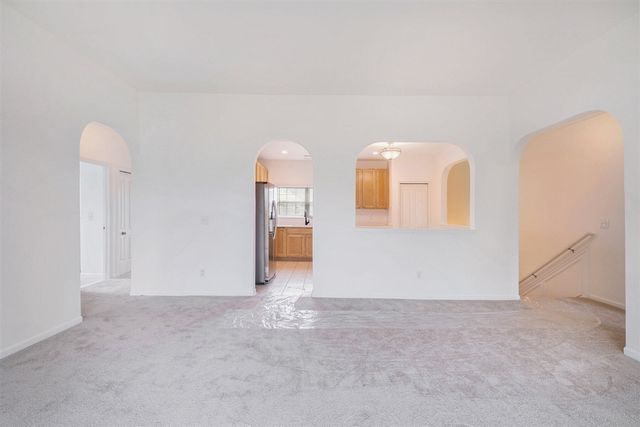 2925 N Knightsbridge Circle, Ann Arbor, MI 48105
