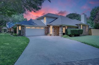 5406 Sapphire Court, Arlington, TX 76017