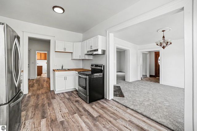 236 E Center Street, Alma, MI 48801