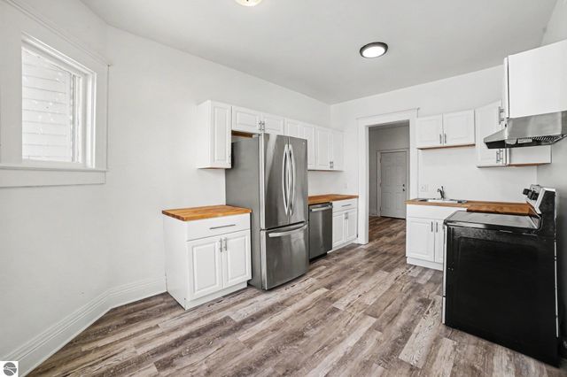 236 E Center Street, Alma, MI 48801