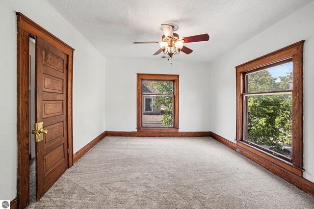 236 E Center Street, Alma, MI 48801