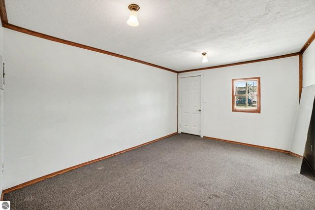 236 E Center Street, Alma, MI 48801