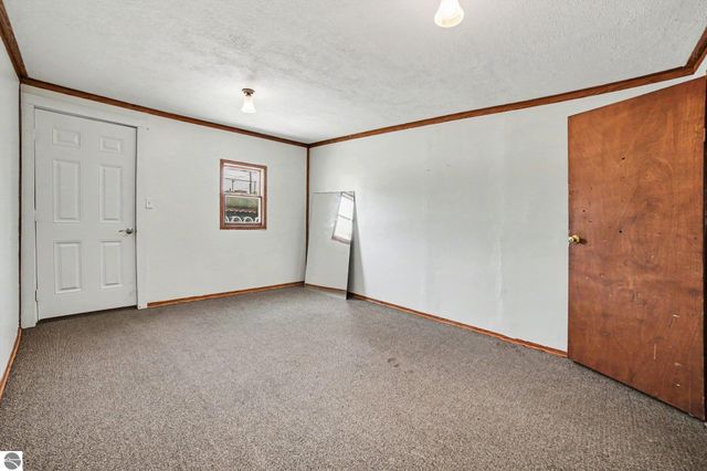 236 E Center Street, Alma, MI 48801