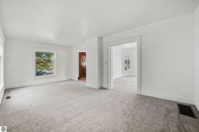 236 E Center Street, Alma, MI 48801