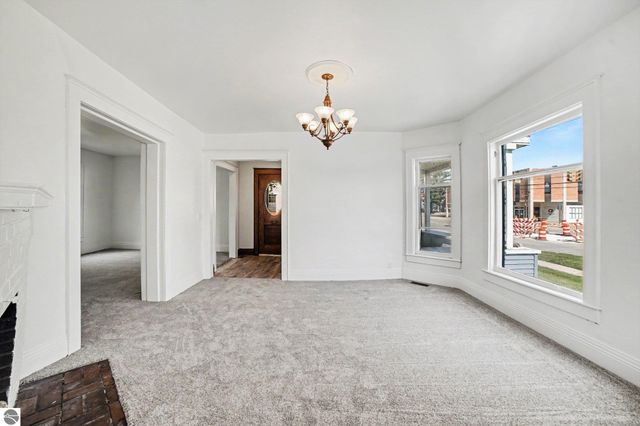 236 E Center Street, Alma, MI 48801