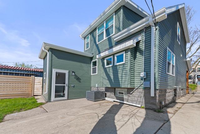 2611 S Austin STREET, Milwaukee, WI 53207