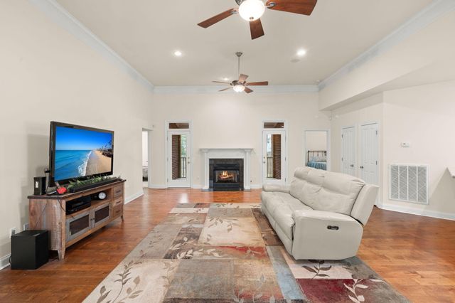 8789 Laurel Grove Lane, North Charleston, SC 29420