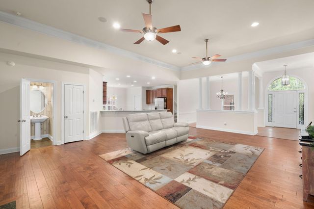 8789 Laurel Grove Lane, North Charleston, SC 29420