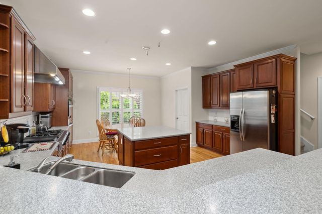 8789 Laurel Grove Lane, North Charleston, SC 29420