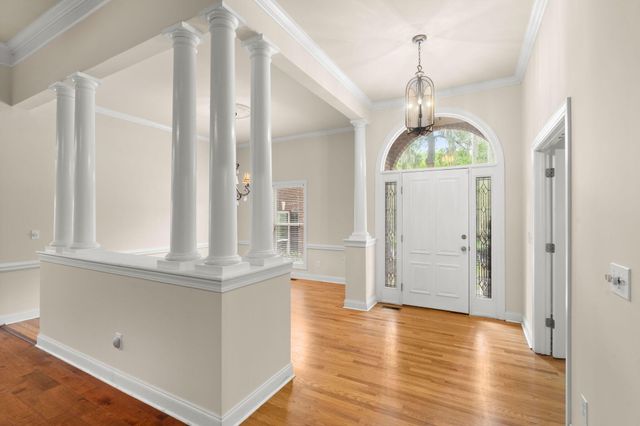 8789 Laurel Grove Lane, North Charleston, SC 29420