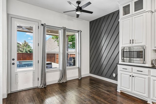 916 Champions Court, Roanoke, TX 76262