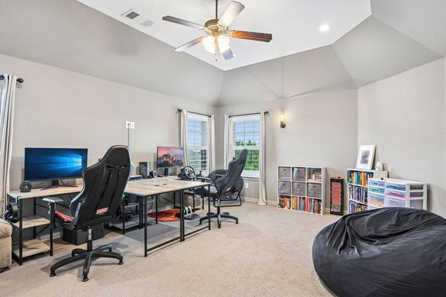 916 Champions Court, Roanoke, TX 76262