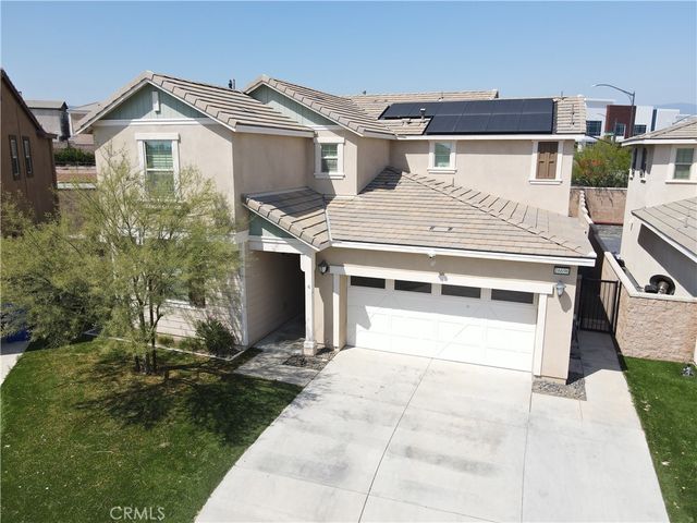 16696 AVANTI LN, Fontana, CA 92336