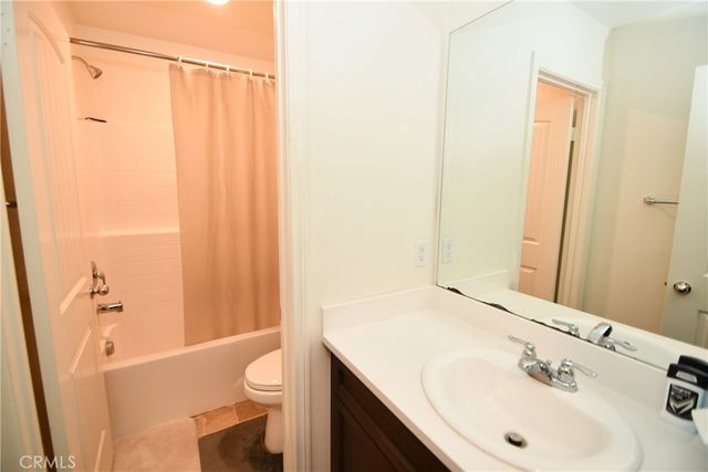 16696 AVANTI LN, Fontana, CA 92336