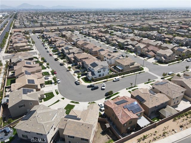 16696 AVANTI LN, Fontana, CA 92336