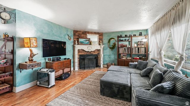 10865 S 1000 E, Sandy, UT 84094