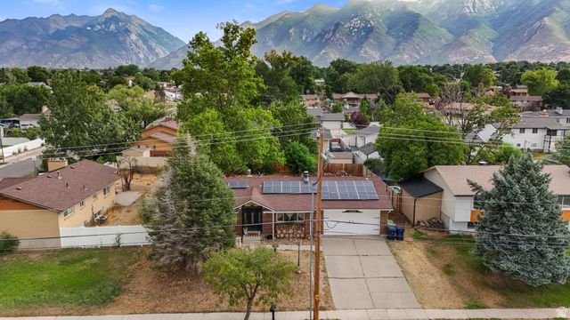 10865 S 1000 E, Sandy, UT 84094