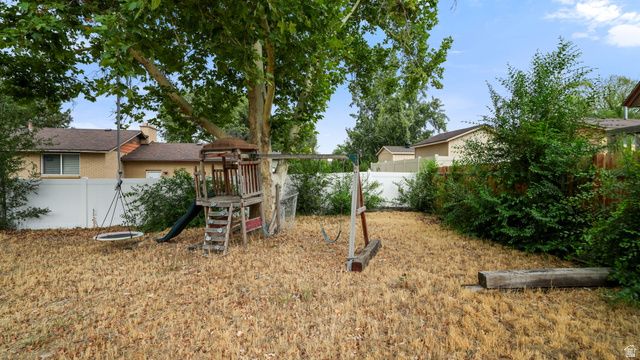 10865 S 1000 E, Sandy, UT 84094