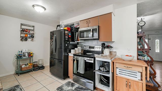 10865 S 1000 E, Sandy, UT 84094